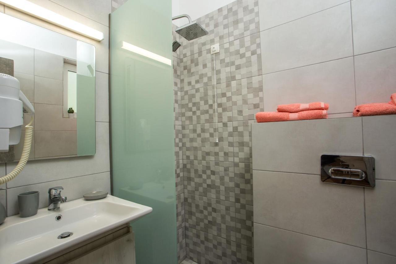 Dimitra Faliraki Center Apartments Bagian luar foto